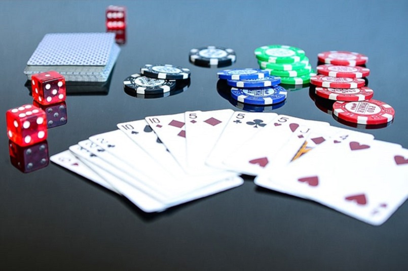 Người chơi cần lưu ý nắm rõ quy tắc của từng game bài để ăn điểm chính xác